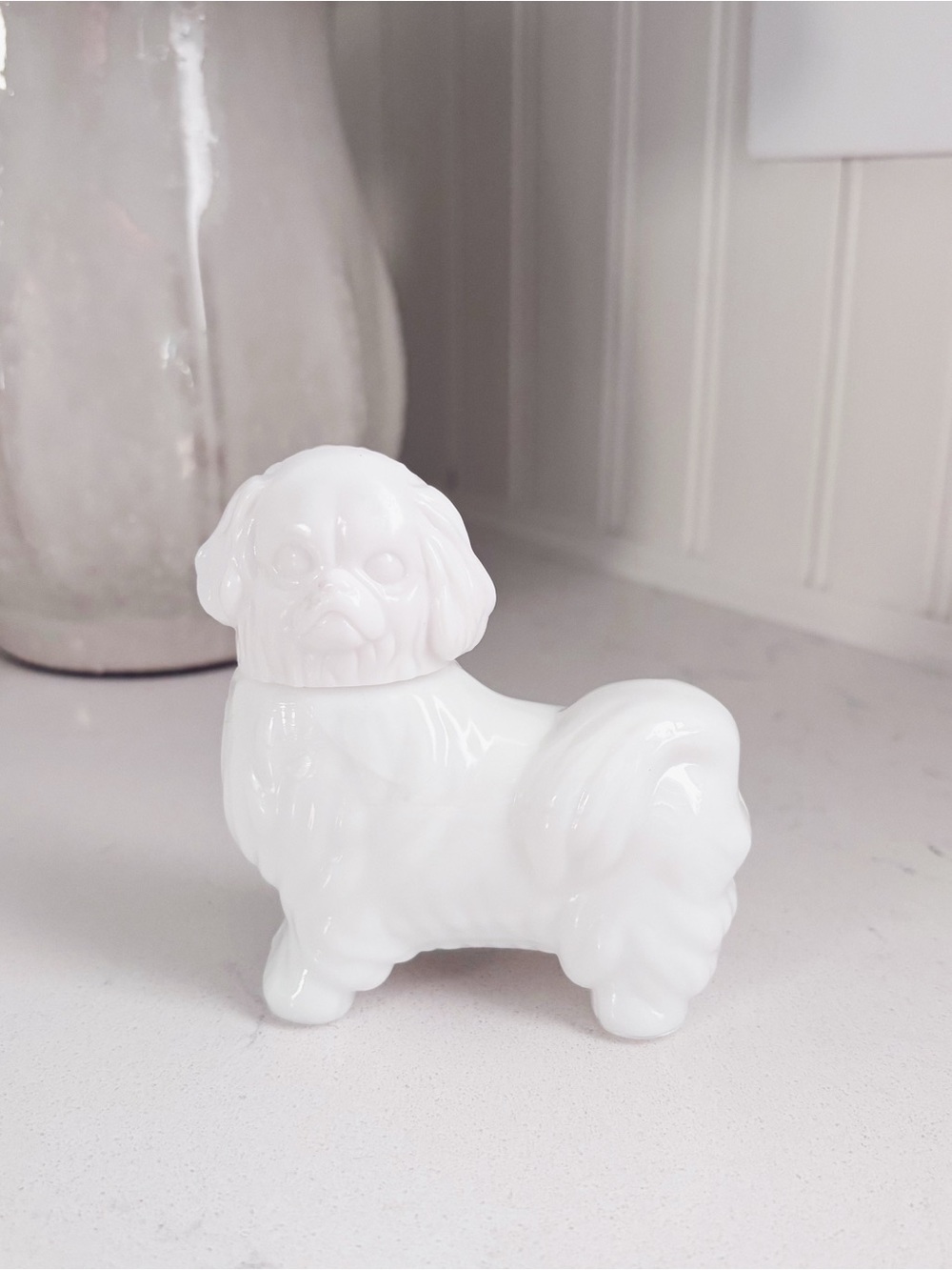 VTG Pekingese Milk Glass
